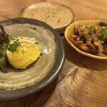 ごはん屋 カカ - ポテトサラダ、鶏皮唐揚げの梅ポン酢和え