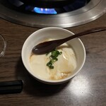 やみつき餃子ダイニング　虎舞 - 自家製豆腐