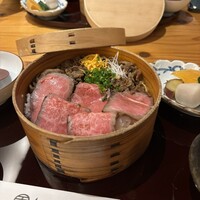 すき焼きと牛まぶし ももしき - 