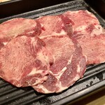 焼肉ホルモン りんご苑 - 