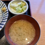 とんかつ 田 - 味噌汁アップ