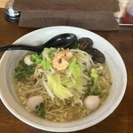 麺屋 エイト - 卵たっぷり塩あんかけラーメン　1080円