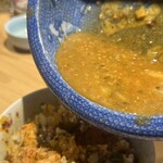 煮干しのビリー - 濃厚煮干しスープとTKM蘭王の残りのスープを