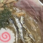 煮干しのビリー - 3尾の煮干し笑笑