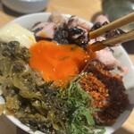 煮干しのビリー - 裏メニュー　ビリー飯　玉子潰して