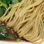 麺屋 六感堂 - ユーグレナ入のグリーン麺に変更してもらいました。