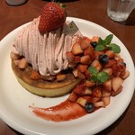 カフェ アクイーユ - 2020年2月  いちごモンブランケーキ