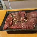 焼肉 とらちゃん - 炙りレバー