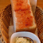 珈琲所コメダ珈琲店 - モーニングＢセット(山食パン＋たまごペースト＋ジャム)アップ