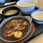 松屋 - ビーフシチュー定食　半熟卵