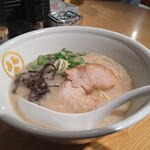 TOKYO豚骨BASE MADE by博多一風堂 - 豚骨白 850円 替え玉150円