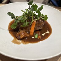 Jose Luis - 牛肉と野菜の赤ワイン煮込み
