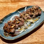 本鳥久 - 背肝焼き　コリコリとした食感と肉汁がたのしめる