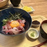 うみからそらへ - 海鮮ユッケ丼定食　１２００円