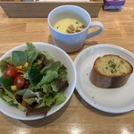 ボーノ - サラダセット（今日はコーンスープ！）　５００円