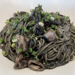 ボーノ - ネーロ　近景