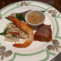 Shanghai Dining 状元樓 - 