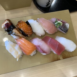 まぐろや - 料理写真:上握りセット   味噌汁セット