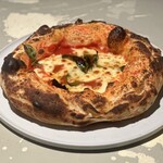 400℃ PIZZA TOKYO - マルゲリータ ¥2200