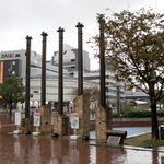 ドトールコーヒーショップ - 雨の兵庫駅前広場。