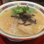 四神 - 博多ラーメン 480円