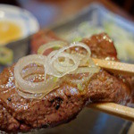 もつ焼 まるい - 仔牛レバスライス焼