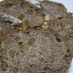 メゾンカイザー - ナッツとレーズン