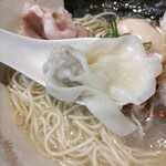 ジャパニーズ ラーメン 五感 - 黒豚ワンタン ♪