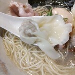ジャパニーズ ラーメン 五感 - 黒豚ワンタン ♪