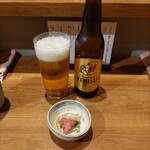 ジャパニーズ ラーメン 五感 - ビール小瓶(エビス) 500円、サービスのおつまみチャーシュー ♪