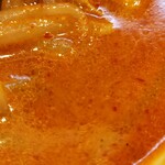 蒙古タンメン中本 - 辛さ8のスープ