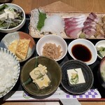 天然魚と七輪焼き 隠れ居酒屋 雑魚や - 