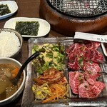 焼肉工房 但馬屋 - MIXコース（和牛カルビと和牛ロース）