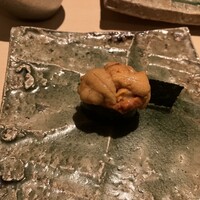 鮨利﨑 青山 - 苦手なウニも迷わず食べました