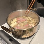 肉割烹 重㐂 - 神戸牛しゃぶしゃぶ