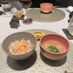 肉割烹 重㐂 - 東京烏骨鶏のTKG、自家製神戸牛白湯拉麺