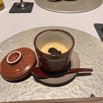 肉割烹 重㐂 - 烏骨鶏の茶碗蒸し