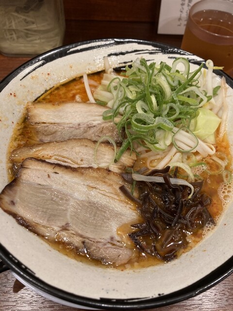 替え玉無料  無限替麺 麺喰屋 - 十三/ラーメン | 食べログ