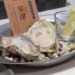 100種のワインとイタリアン 京橋Mbオイスターハウス - 室津２個