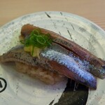 回転寿司 みさき - 塩〆いわし（180円）