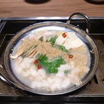焼肉グレート - 白湯牛塩もつ鍋　〆の自家製麺（ちゃんぽん麺みたい）