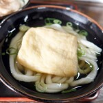 ヨコクラうどん - かけうどんにお揚げ