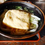 ヨコクラうどん - かけうどんにお揚げ