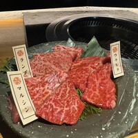 神戸牛焼肉 石田屋。Hanareの上 - 