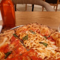 ラ・ココリコ (ホテルメトロポリタン) 川崎店 - マリナーラ＆マルゲリータ 窯焼きで美味しい