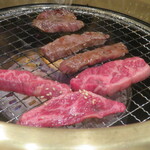 やきにく 燈火園 - 