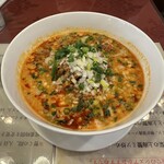 天心 - ランチメニューの担々麺