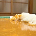 京都牛懐石 稲吉 - フルーティーで辛めの美味しいカレー