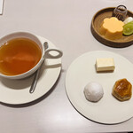 レミニセンス - 茶菓子と紅茶