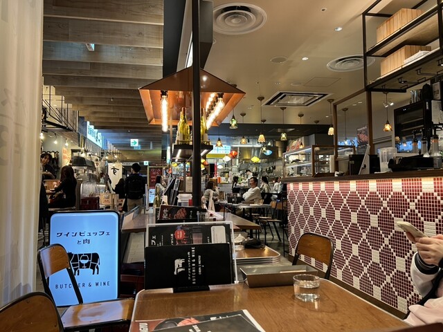 ビュッフェ ボーリウの港 index.jpg